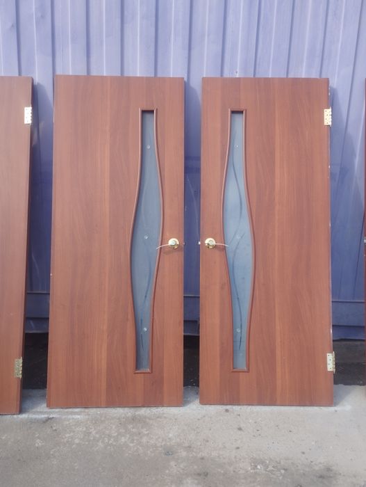 Срочно продам б/у двери