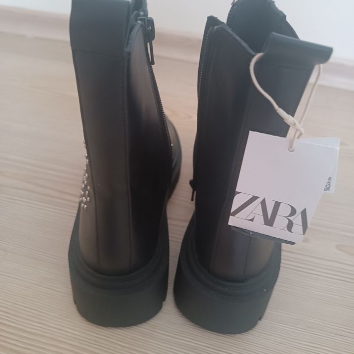 37 н. Нови боти Zara