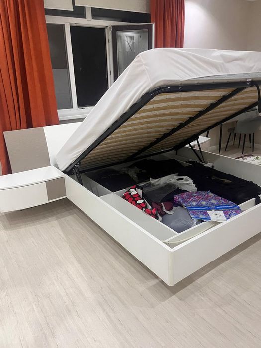 Двухместный кровать