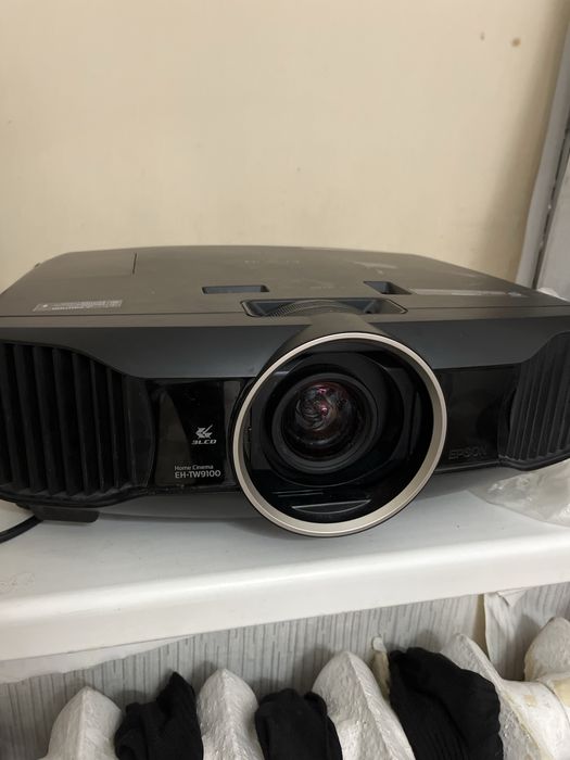 Проектор Epson LCD Projector — H528B