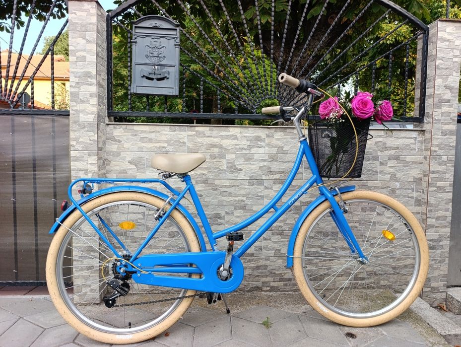 Vând bicicleta dama roti 26
