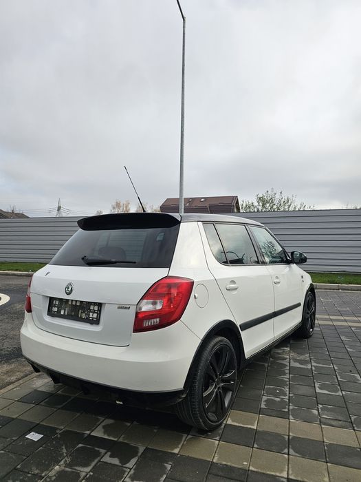 SKODA Fabia 2012 — imagine 3