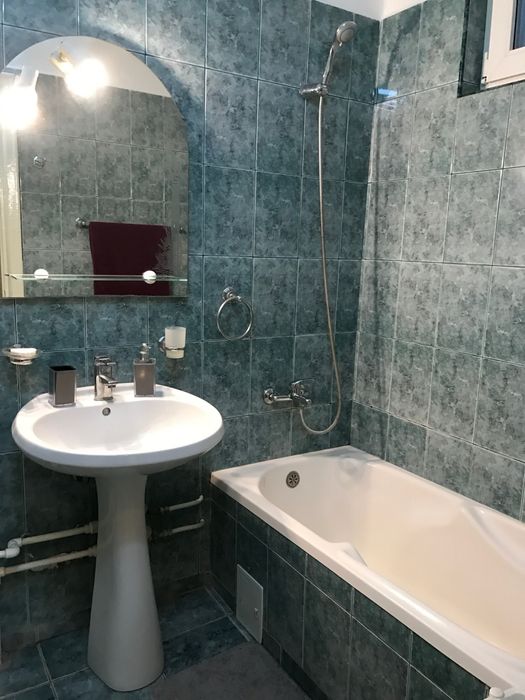 Proprietar inchiriez apartament 2 camere