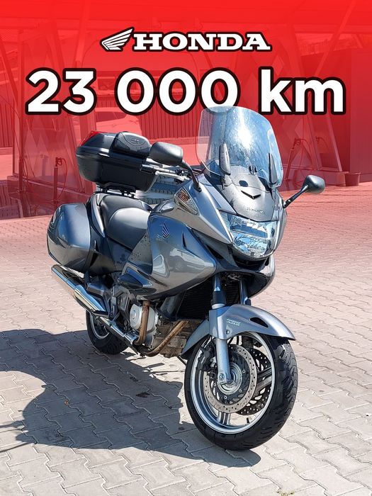 Honda Deauville NT700 - motocicletă touring