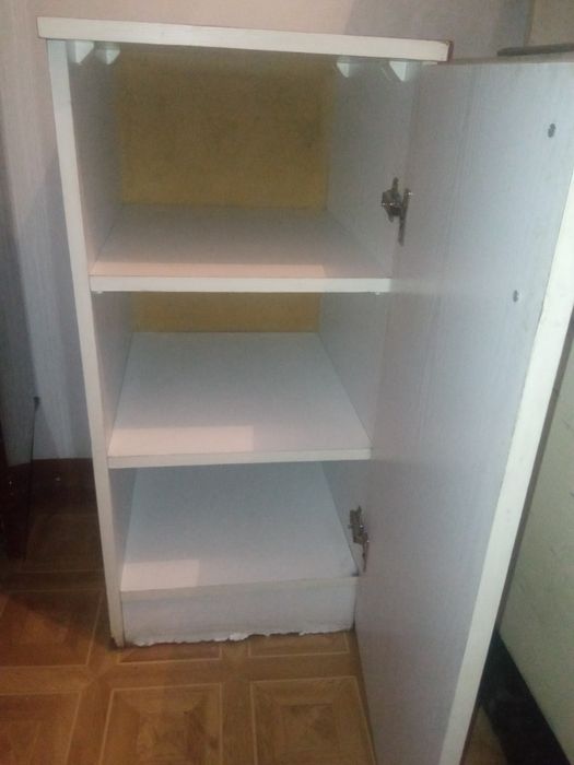Кухонная тумба для посуды