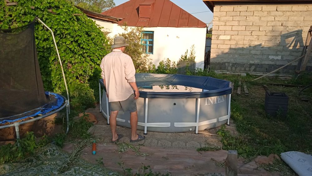 Бассейн каркасный