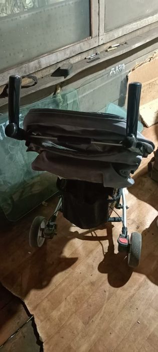 Продам детскую колеску летняя