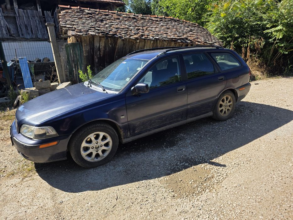 VOLVO V40 2.0 HDI на части