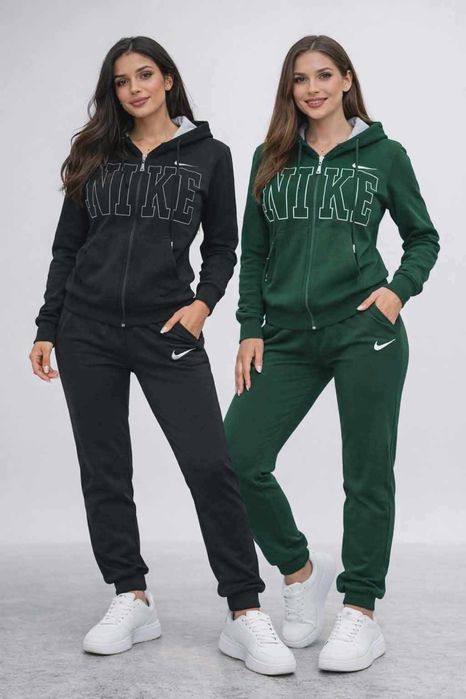 Дамски спортен сет