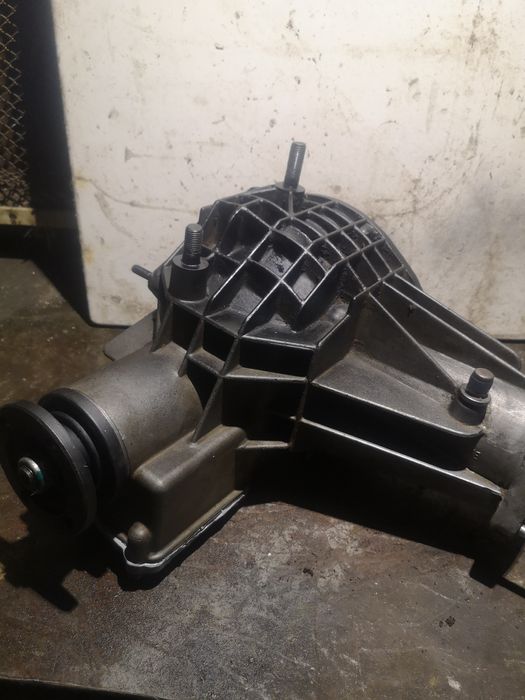 Передний редуктор НИВА