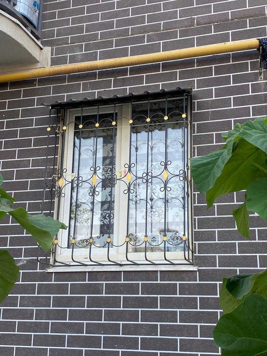 Решетки на окна от 200 000 сум — установка под ключ в Ташкенте