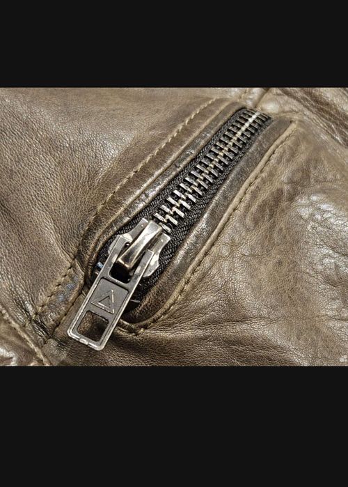 Немецкая кожаная куртка покупали в Берлине кожа мягкая знаменитый брен