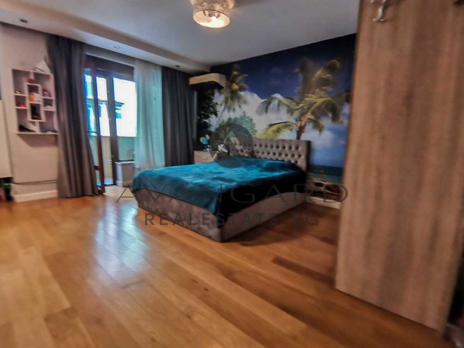 оф.11026 Многостаен с Паркомясто Герджика