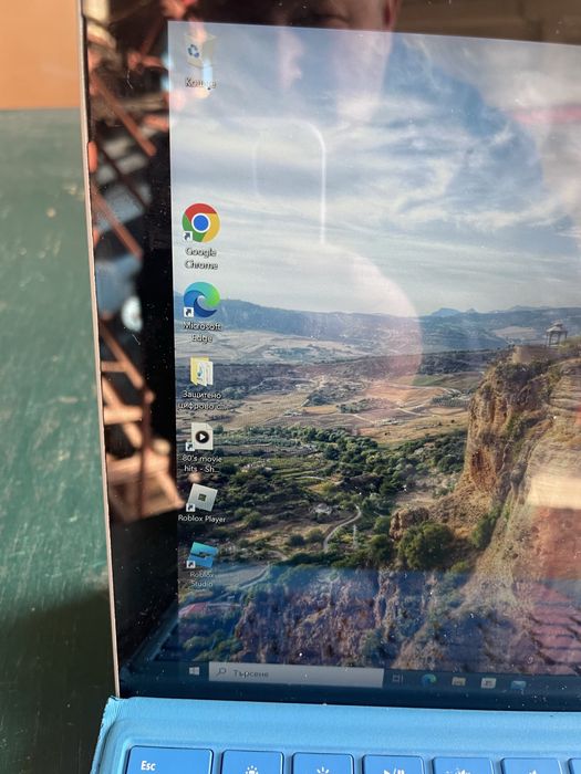 Лаптоп таблет Surface