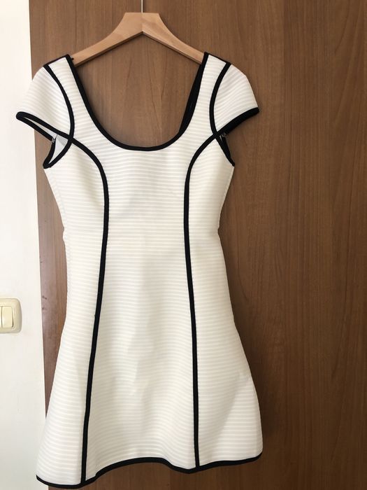 Официална рокля Bebe