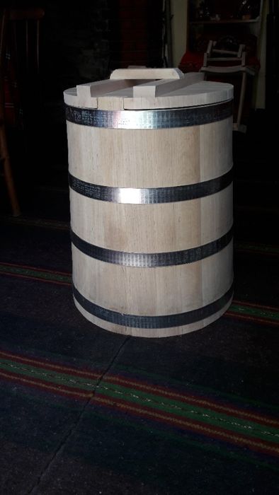 Бъчви,бурета,каци,дървени вани,саксий за цветя