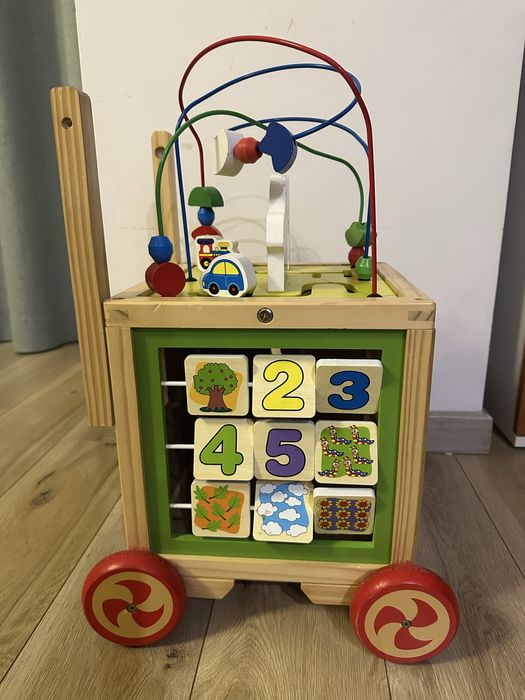 Cub educational din lemn