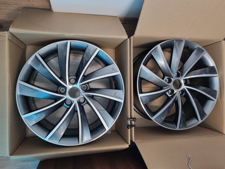 Jante noi 18' aluminiu vopsea metalizata antracit (gri) Skoda Superb 3