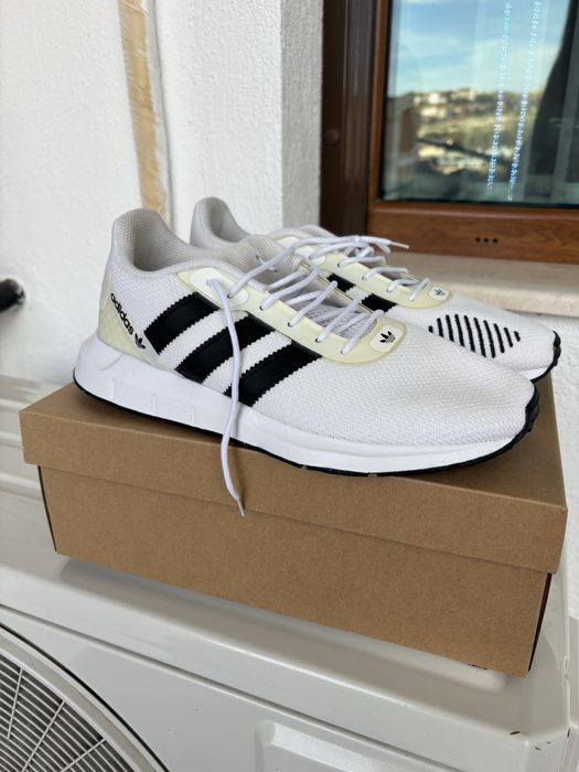 Дамски маратонки adidas