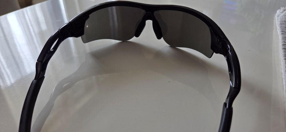 Слънчеви очила Oakley