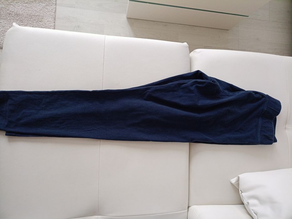 Vând colanți dama Adidas, produs de calitate superioara mărimea L.