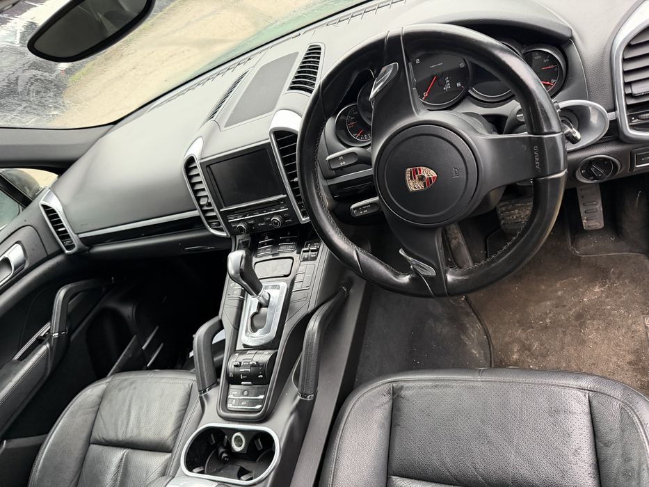 Порше кайен 3.0тди 245 на части / porsche cayenne 3.0tdi 245
