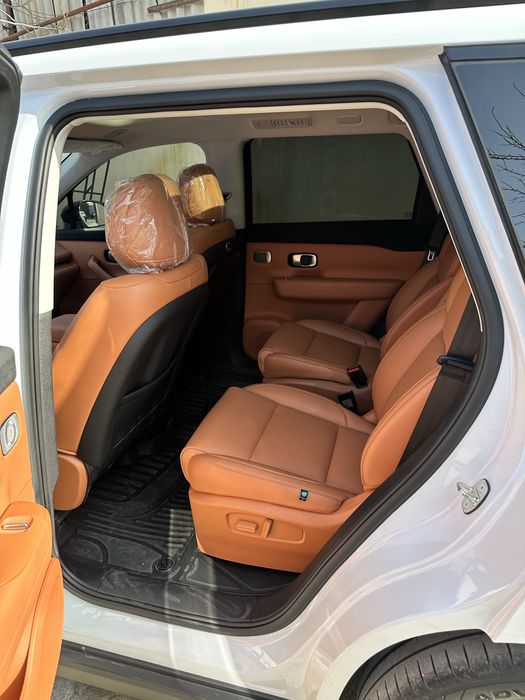 Продаётся Leapmotor C16 гибрид 2024