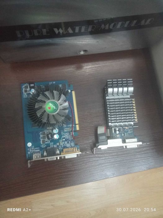 Продам две видеокарты срочно...