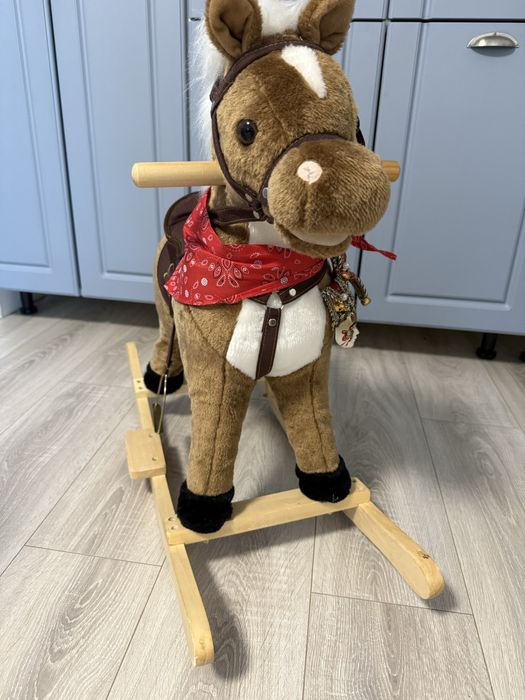 Caluț de pluș cu balansoar