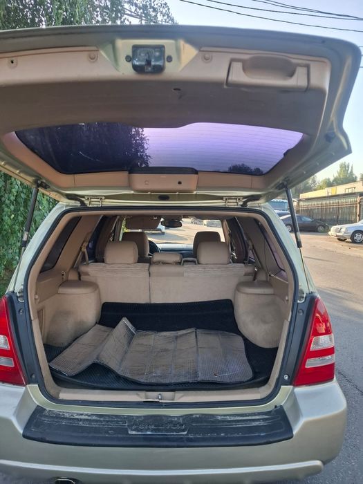 Продам срочно автомобиль марки Subaru forester