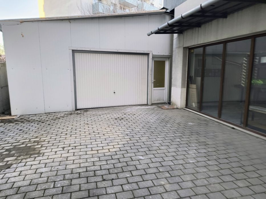 Se oferă spre închiriere spațiu depozitare sau garaj