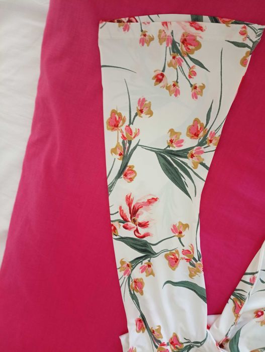 Дамска блуза на цветя