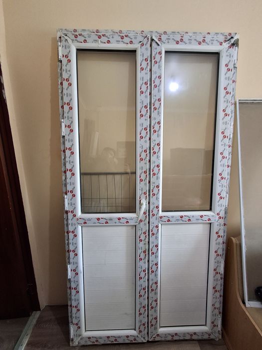 Пластиковый есік новый