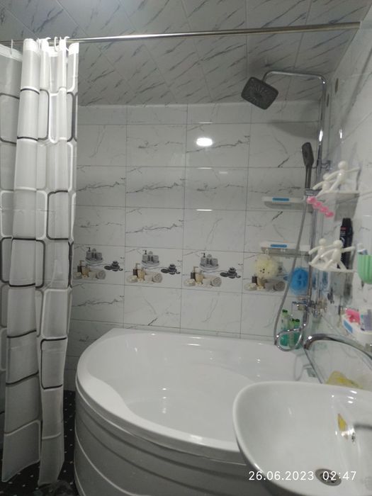 Uy Sotiladi Karmana kadast ko'cha Rayponi pavarotida... Remont bogan