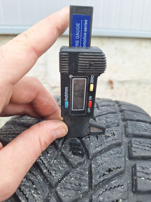 Зимни гуми 215/55/16