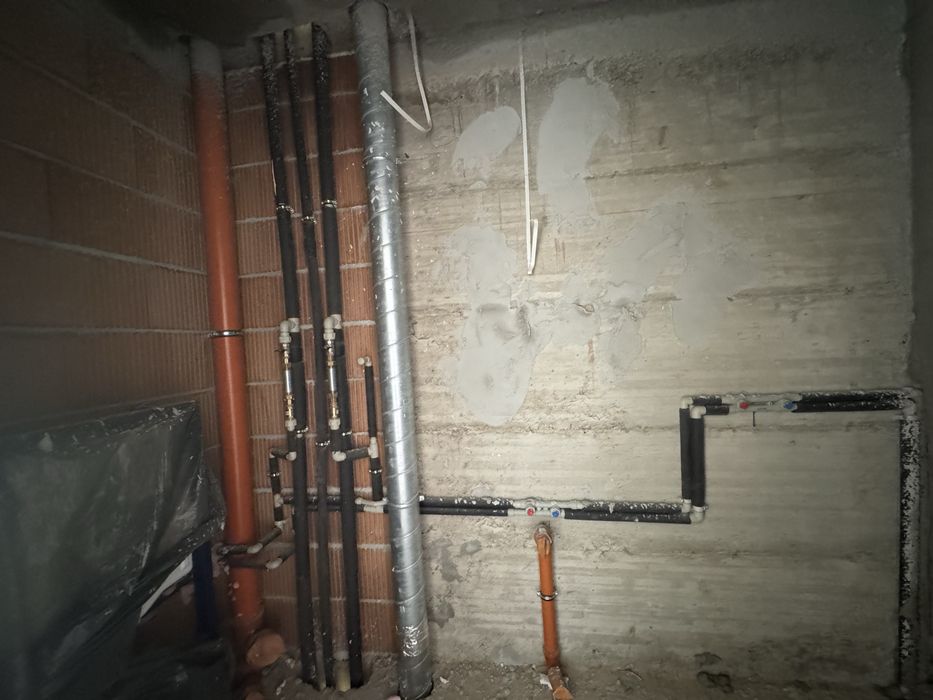 Продава се Двустаен апартамент в Плевен, Идеален център - 73 кв.м за 1453 €/кв.м - Снимка #6