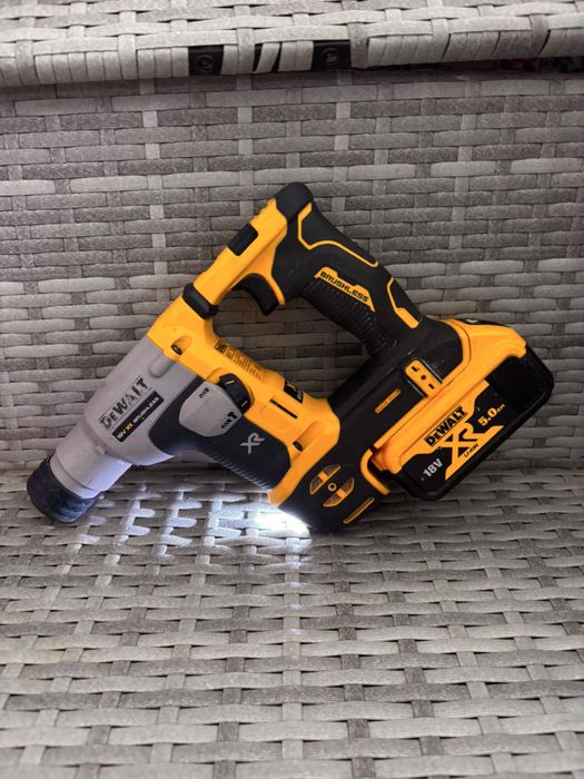 Rotopercutor dewalt DCH172