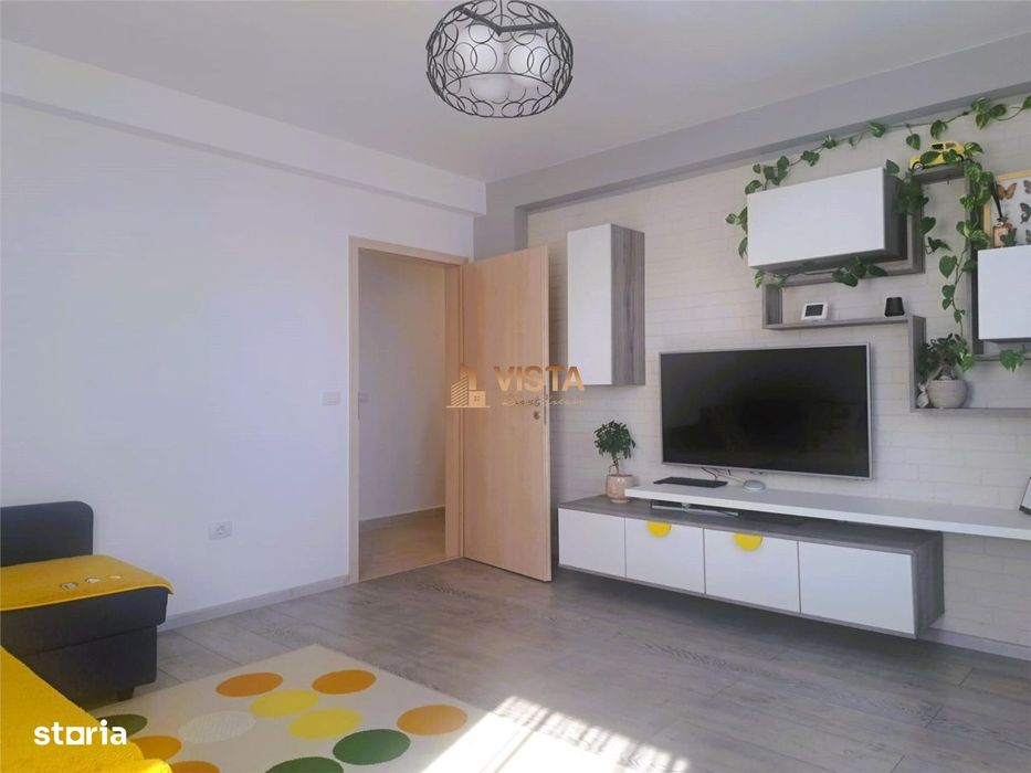 Apartament 3 camere decomandat Coresi, 2 bai,  bloc nou cu lift, mobil