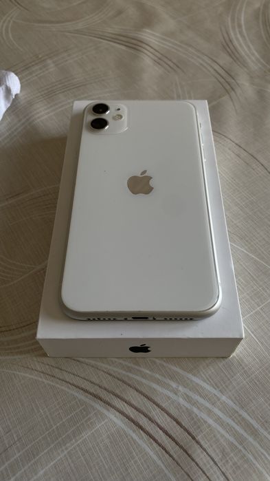 iPhone 11; 128Gb