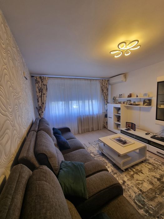 Apartament de închiriat