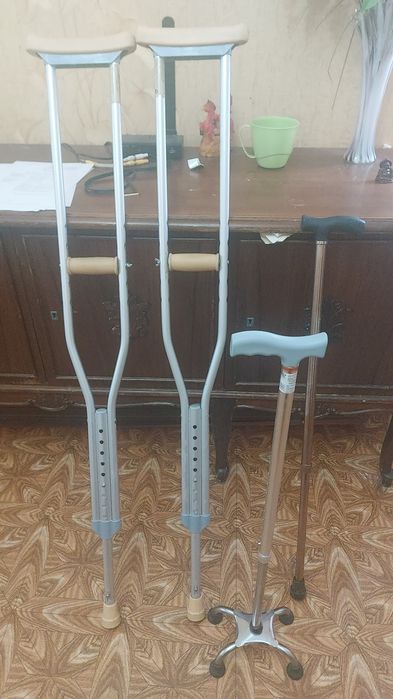 Костли, клюку, трость продам