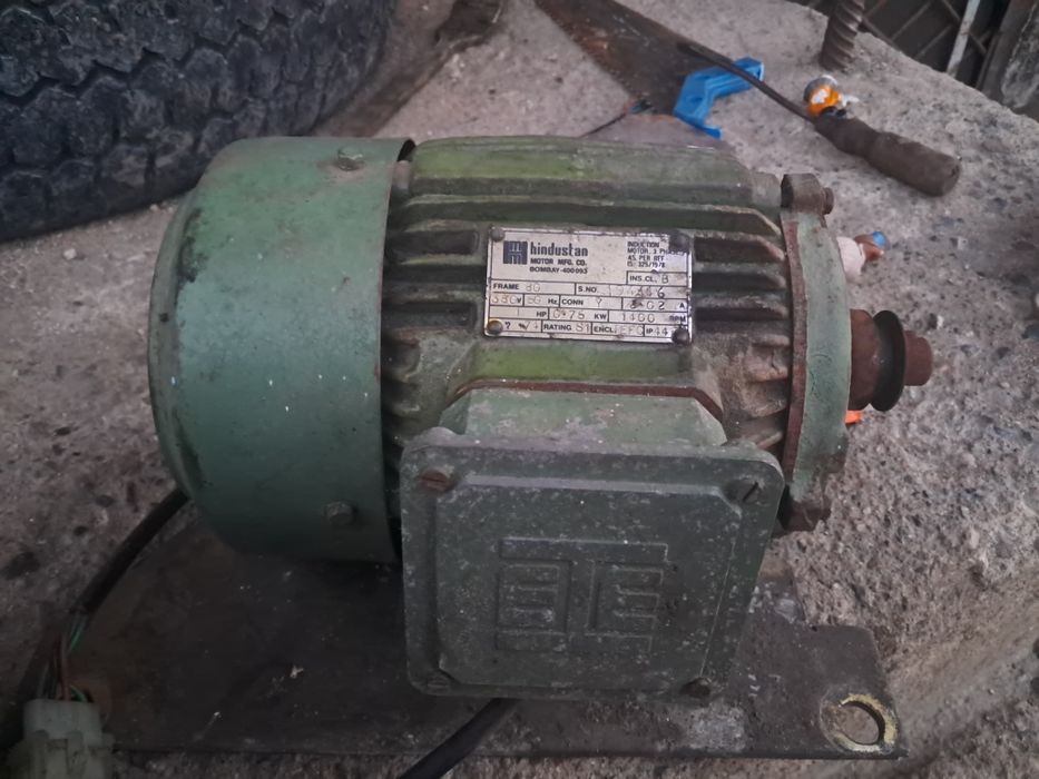 Продам электродвигательи 3 фазы