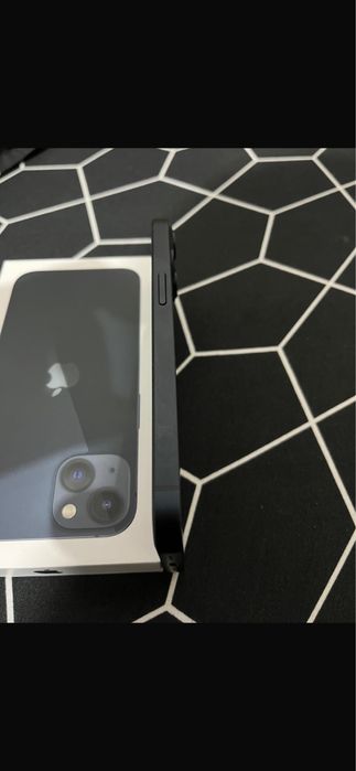 Iphone 13 full box foarte ingrijit