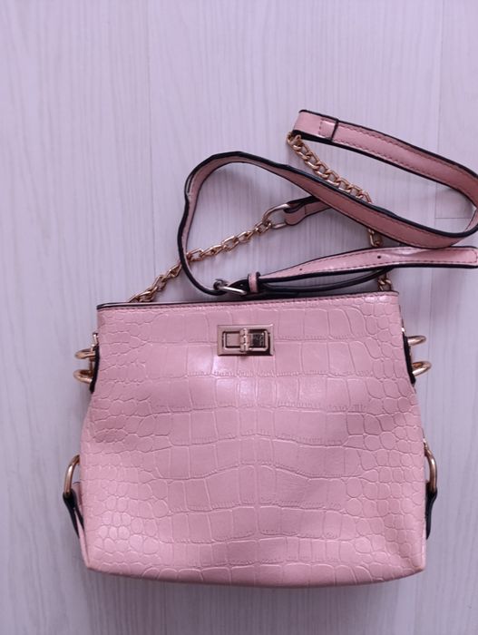 Дамски чанти нови