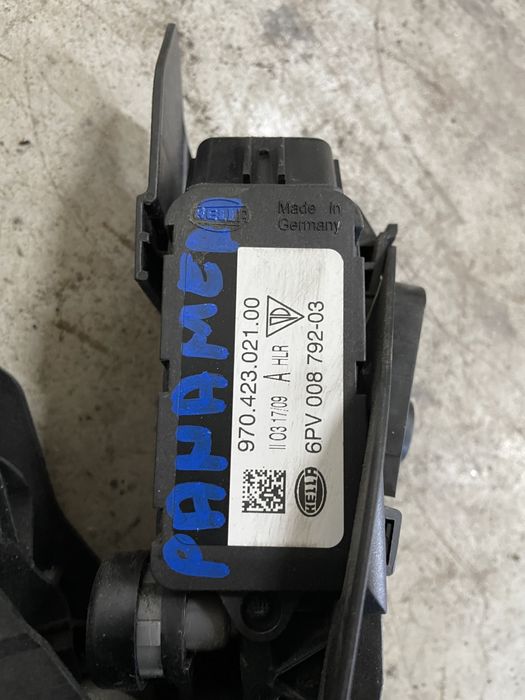 Pedala acceleratie electrică Porsche Panamera