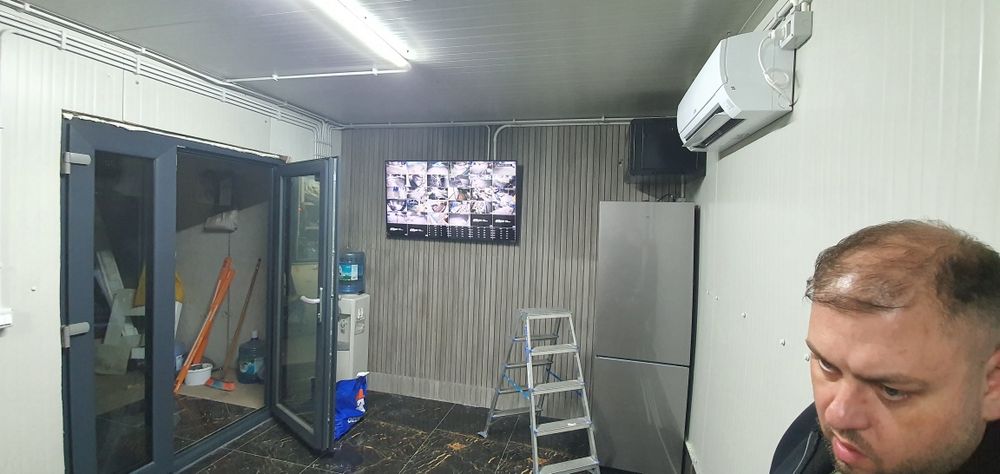 Montăm sisteme de securitate și instalații electrice complete, autorizate ANRE și IGSU, pentru locuințe, birouri, spații comerciale și industriale.