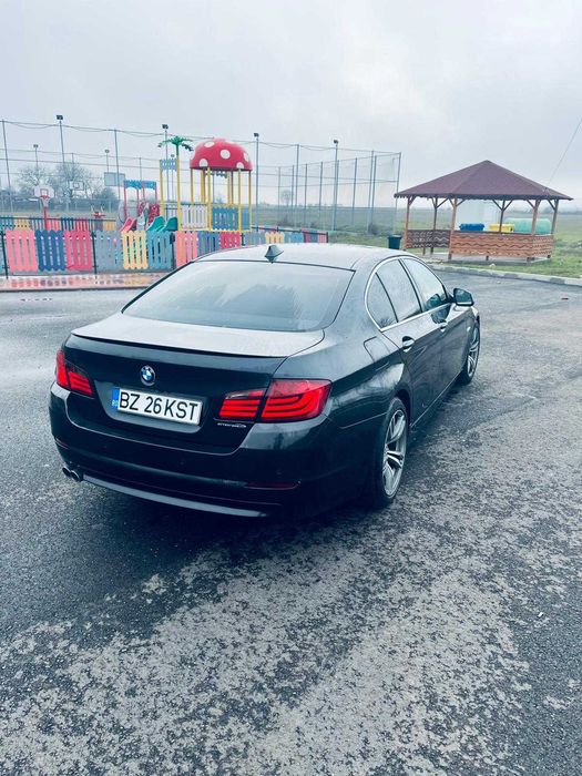 BMW F10 520d 2010 Automată Navi Mare Bi-Xenon Piele