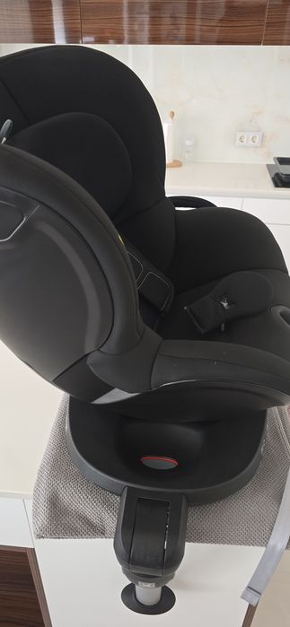 Столче за кола ISOFIX Britax Romer DUALFIX2 R , 0-18 кг, Въртящото се