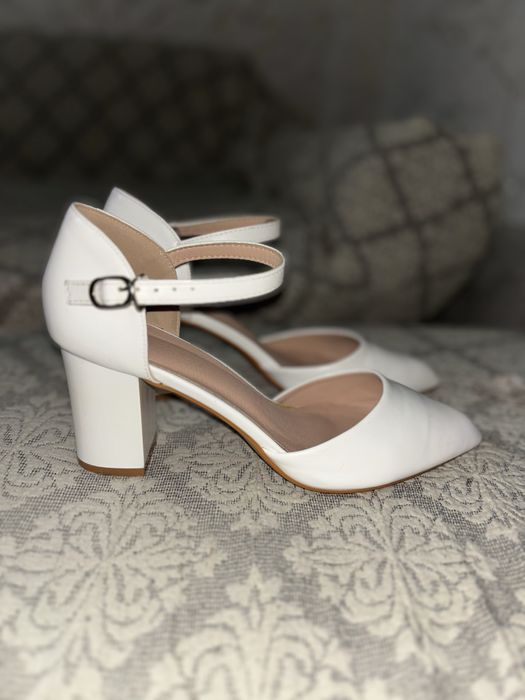 туфли белые женские