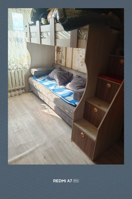 Продам срочно кровать + диван